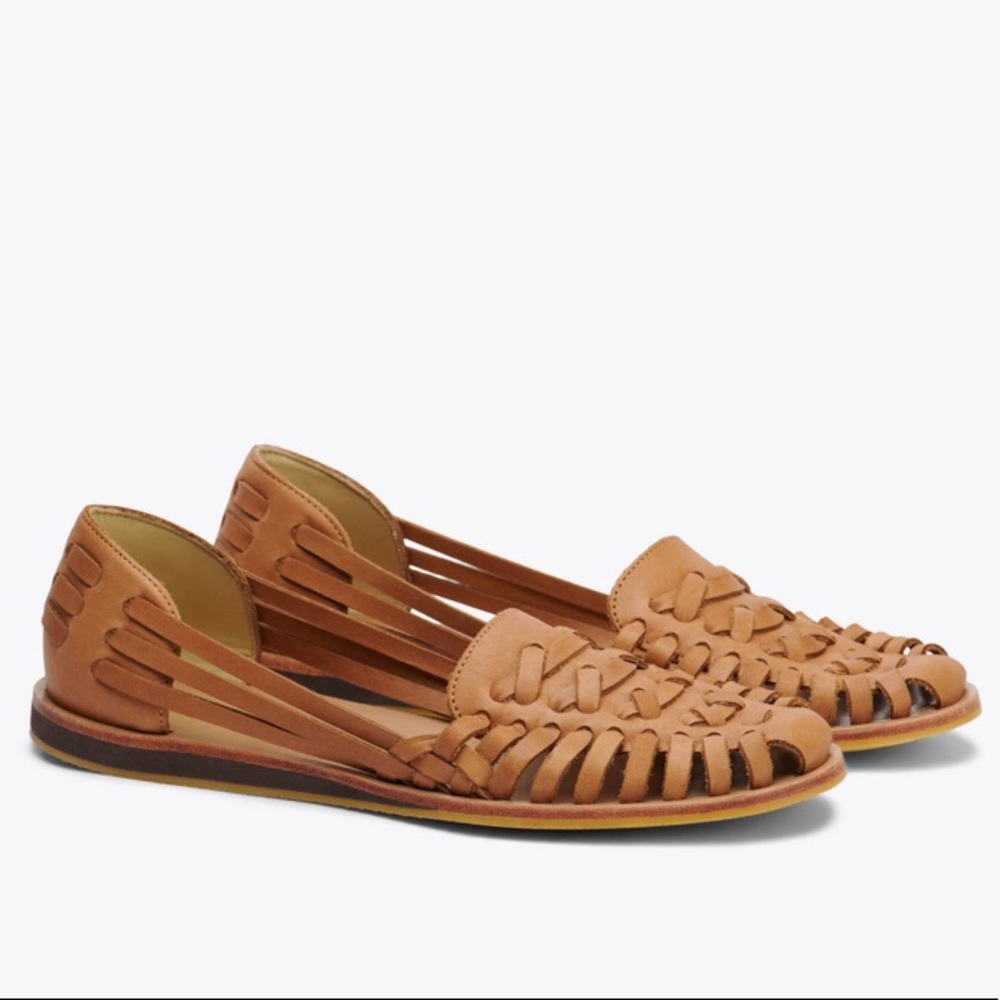 Nisolo Huaraches in Almond size 7